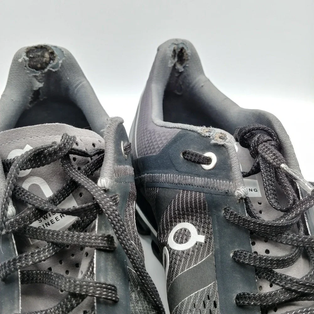 On Running Sneakers Mens 11.5 Grey Cloudflow Road Running CloudTec Shoes